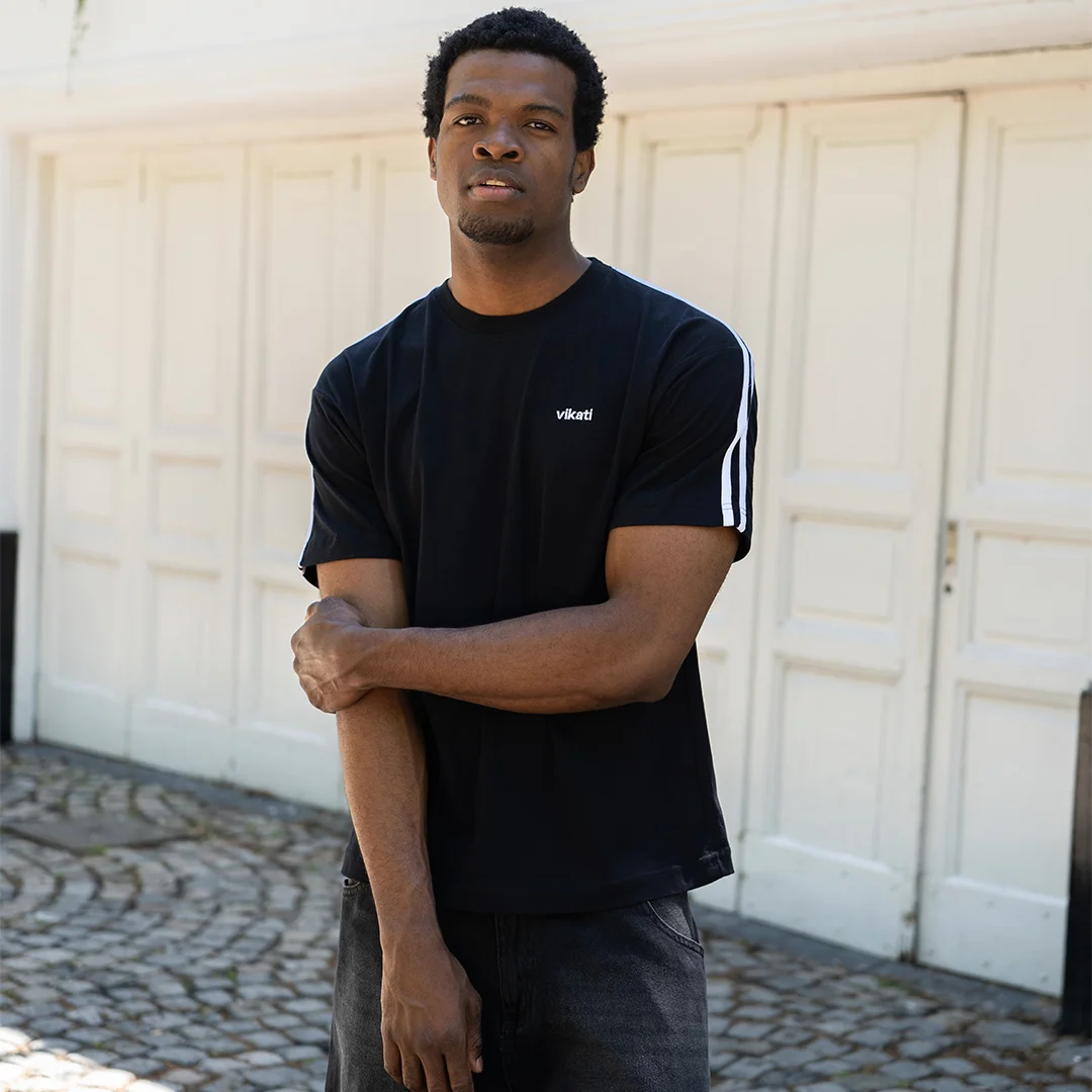 Remera Lines Negra y Blanca